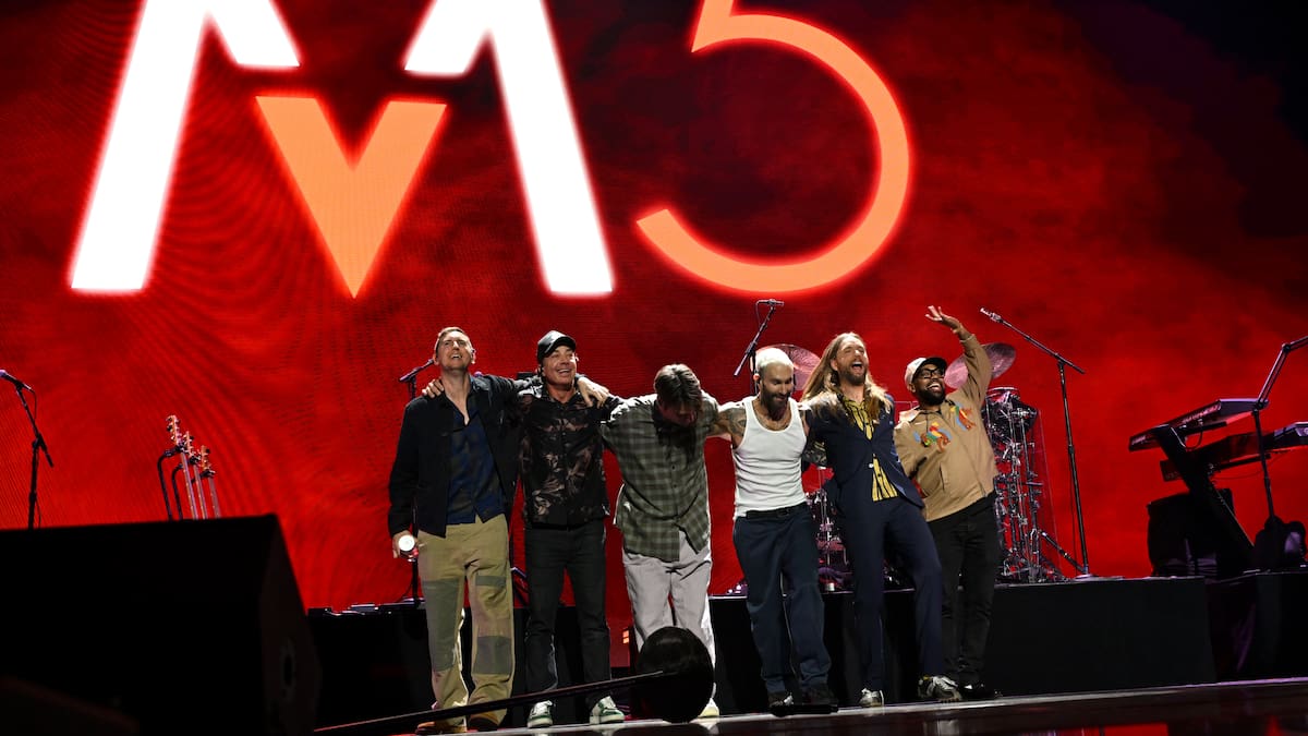 A seis años del escándalo en Viña: integrante de Maroon 5 rompe el silencio y revela sus deseos de regresar a Chile
