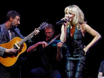 Este es el famoso productor detrás del próximo sencillo de Sabrina Carpenter: "Manchild"