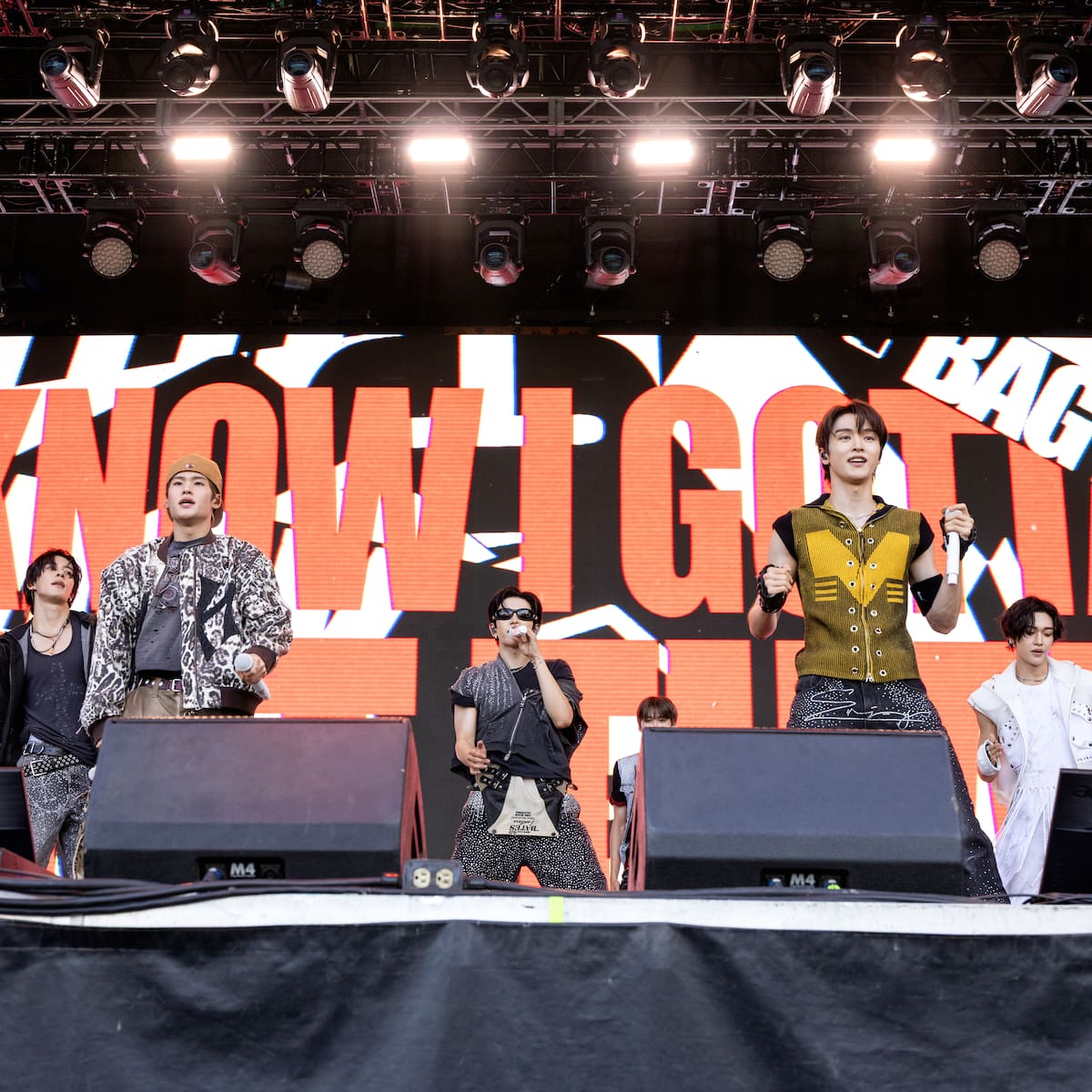 ¿Se podrá llevar lightsticks al show de Riize en Lollapalooza Chile 2026?