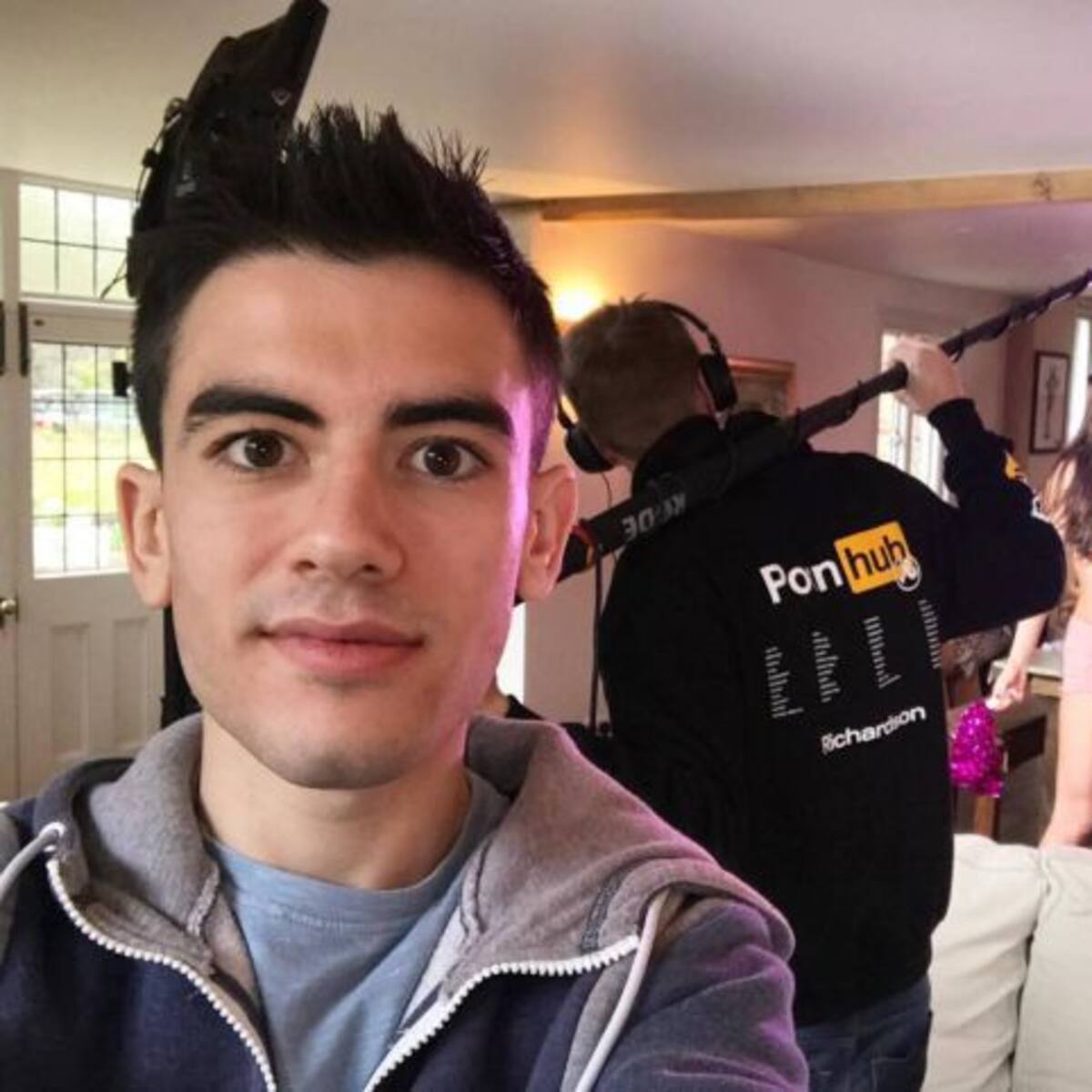 Actor porno entrega tips para quienes deseen entrar al mundo del cine para adultos