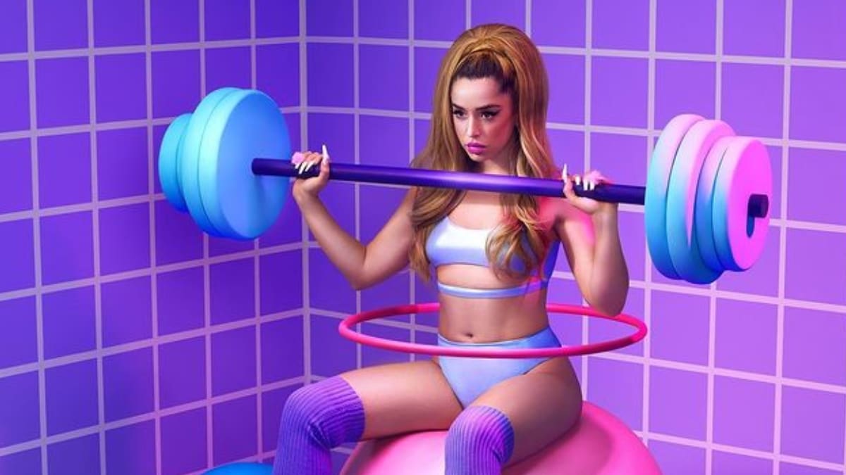 ¡OMG! Lola Índigo se cena a KHEA al ritmo de «Culo»