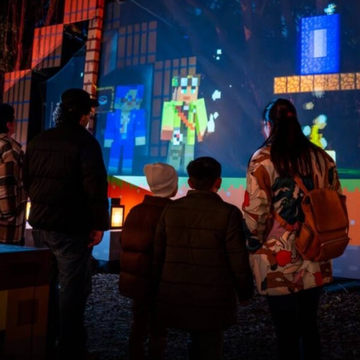 Minecraft cobra vida en Santiago: así será la experiencia nocturna que llega al Parque Metropolitano