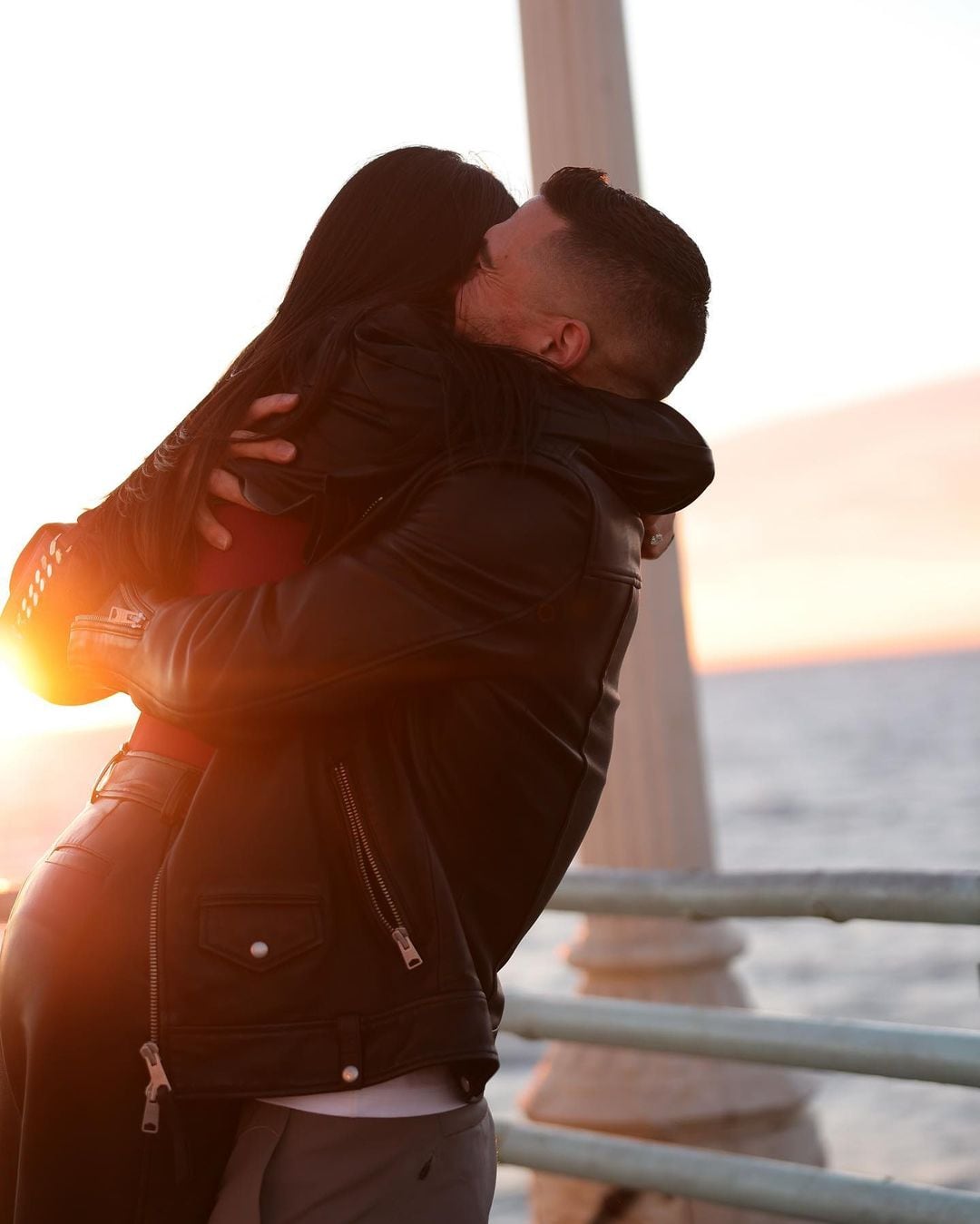 Instagram @iambeckyg</a> y @theylovedaboy </a>