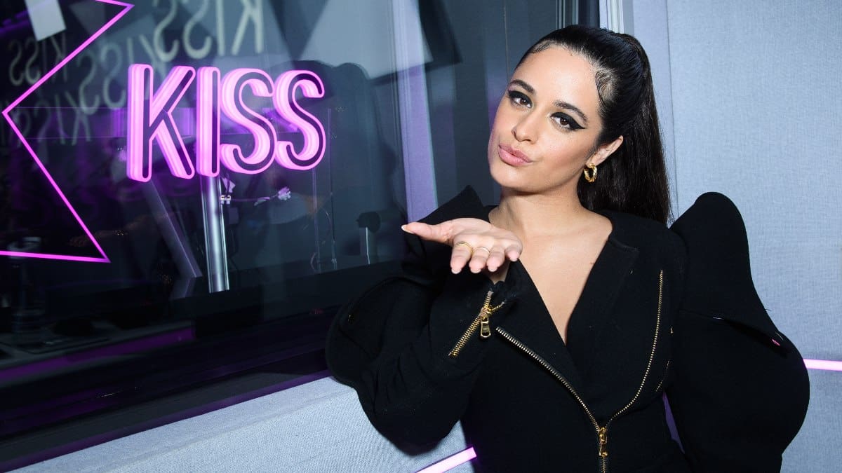 Camila Cabello lanzó su nuevo álbum «Familia»