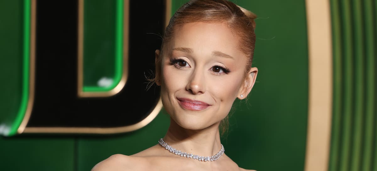CL - Ariana Grande