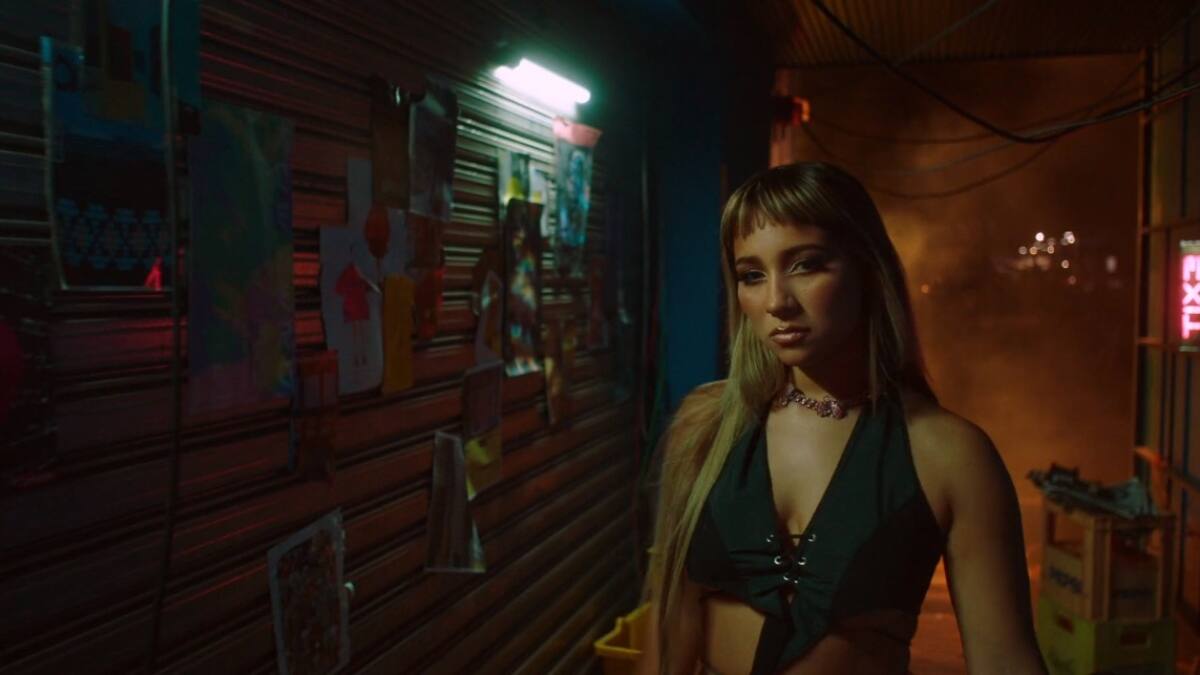 ¡Tremendo comeback! Princesa Alba va sin freno en «Acelero», su nueva canción