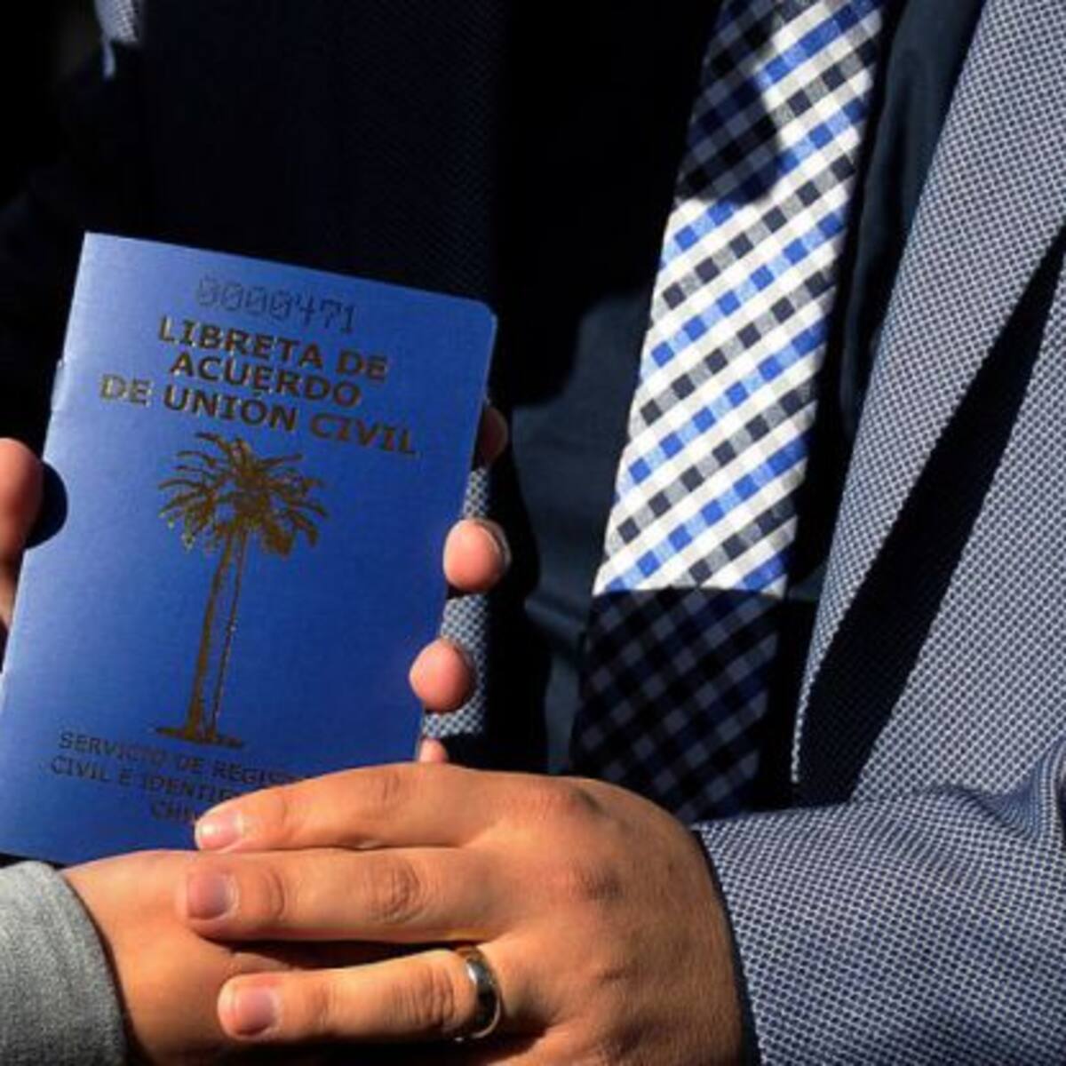 Parejas con el Acuerdo de Unión Civil también tendrán días libres