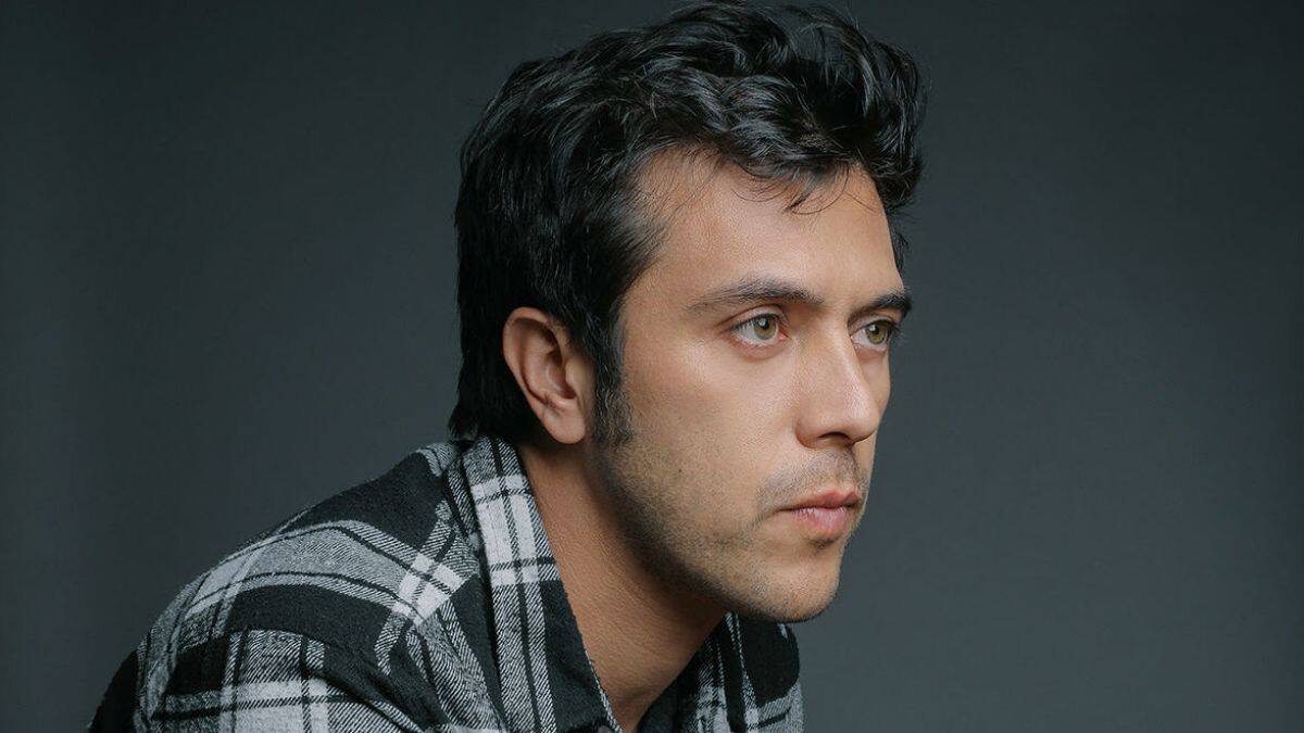 ¿Tu pirata Gepe? El cantante causa furor en sus redes con un cover de Chayanne