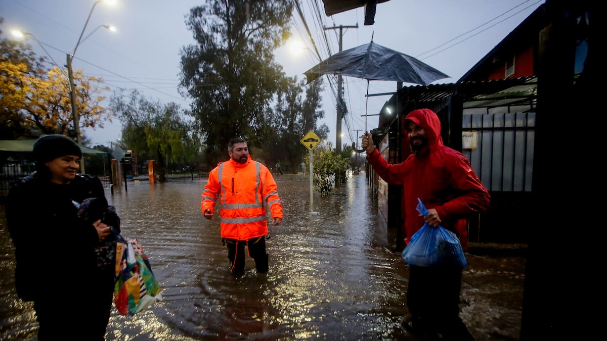 Desafío Levantemos Chile abre campaña para ir en ayuda de los damnificados por el sistema frontal