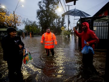 Desafío Levantemos Chile abre campaña para ir en ayuda de los damnificados por el sistema frontal