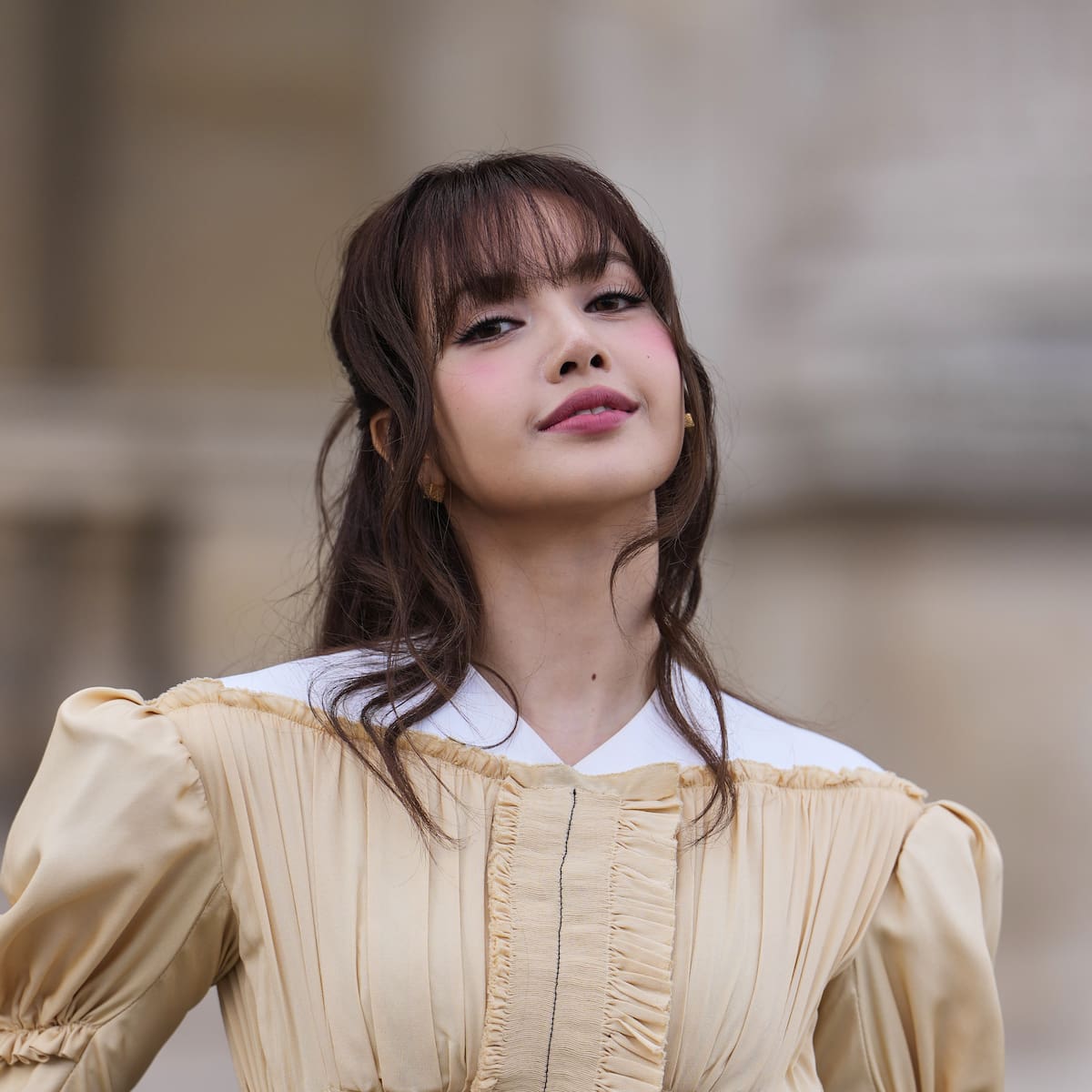“Me pone triste”: Lisa de BLACKPINK se sincera con BLINK tras la polémica de su 10º aniversario