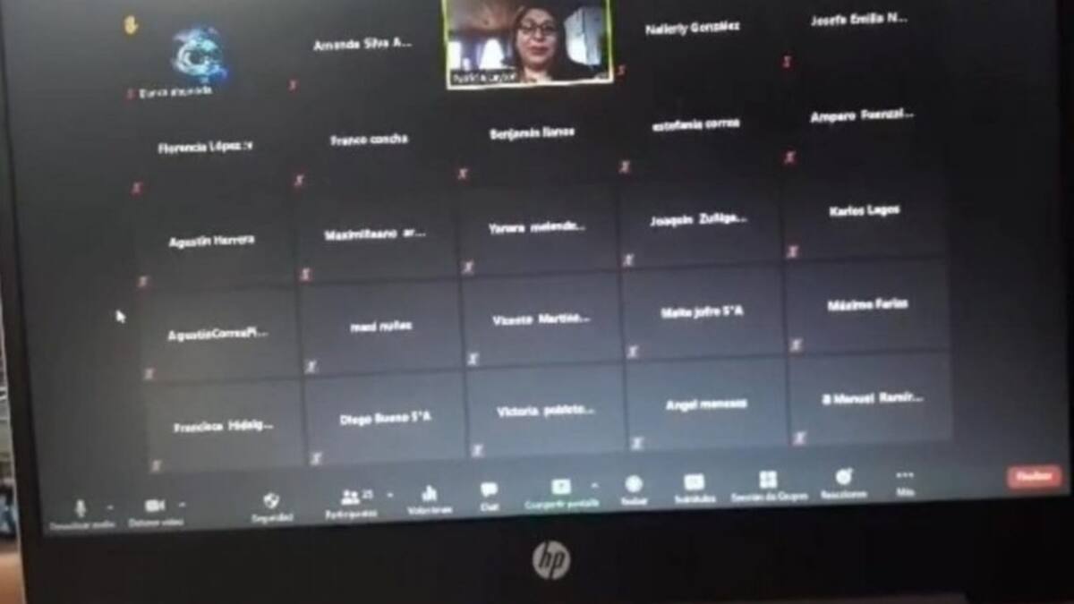 ¡Best trolleo ever! Profesora se vuelve viral en TikTok por hacerle esta broma a sus alumnos con cámaras apagadas