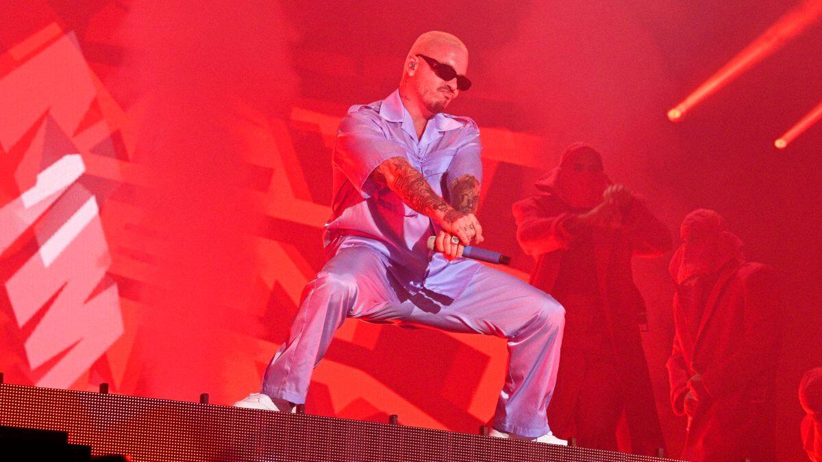 J Balvin estrena el videoclip de «Vestido»