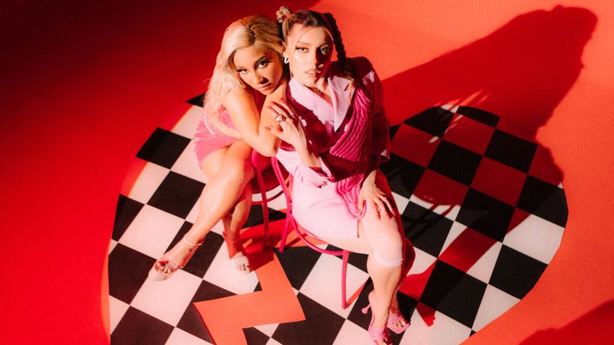 Princesa Alba estrena el video musical de “besitos, cuídate remix” junto a Paula Cendejas