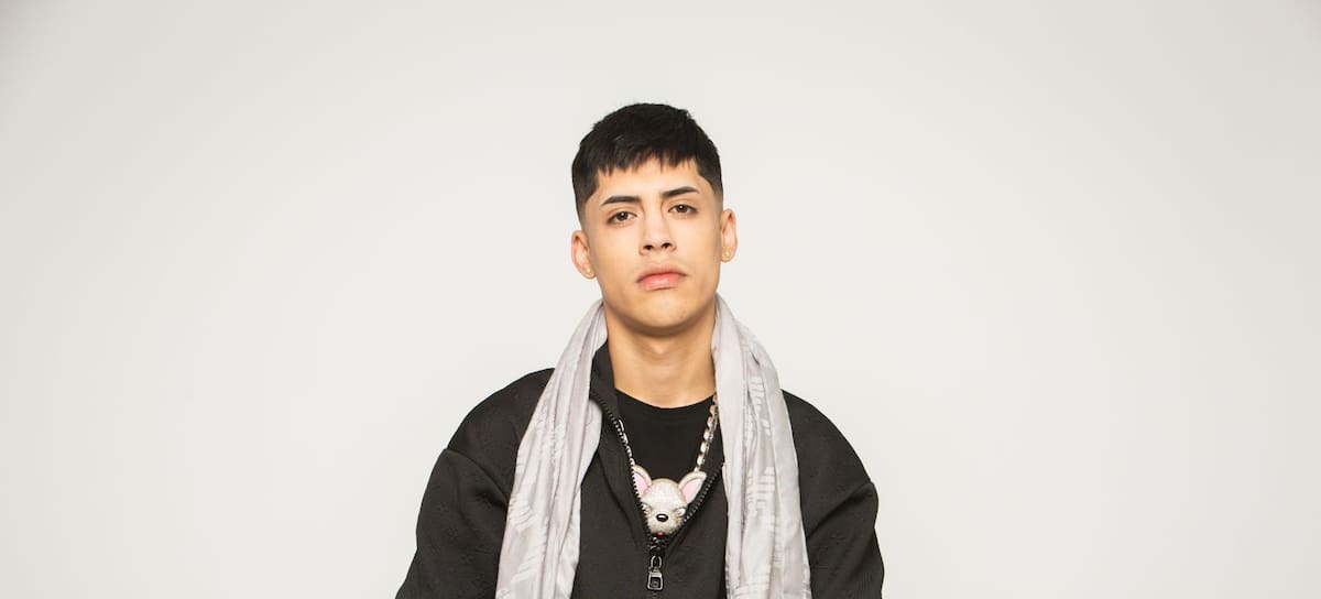 Cris MJ "No pongas excusas"