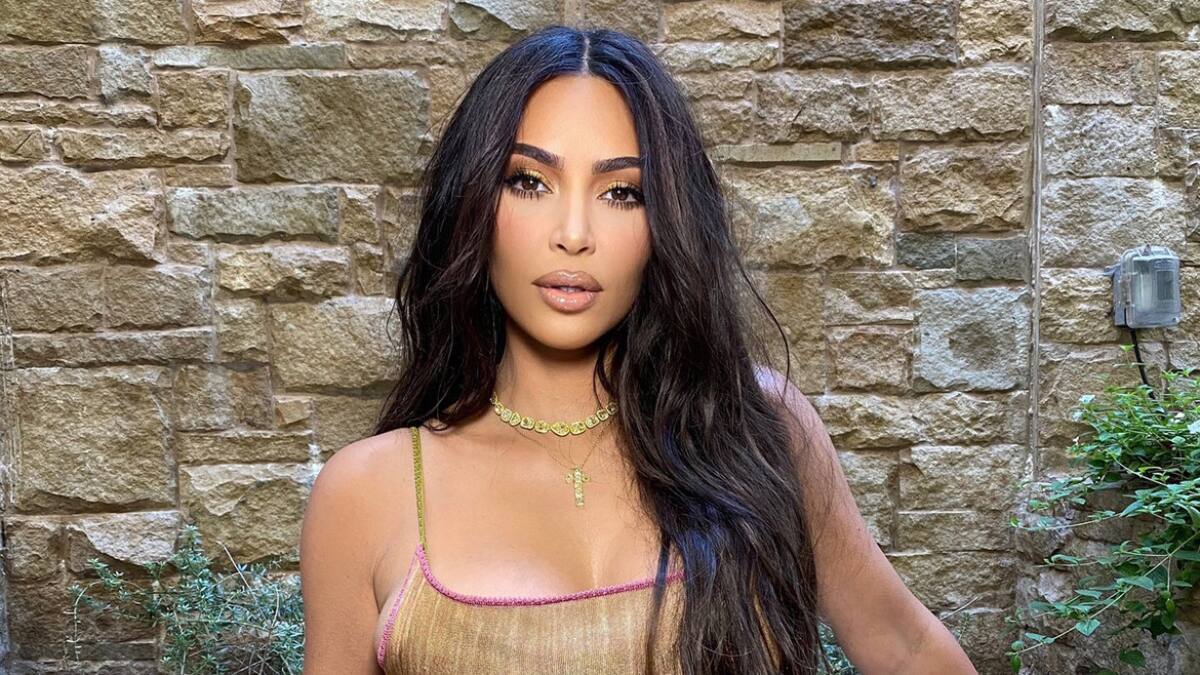 Kim Kardashian es demandada por vecina: Teme que construya una bóveda subterránea