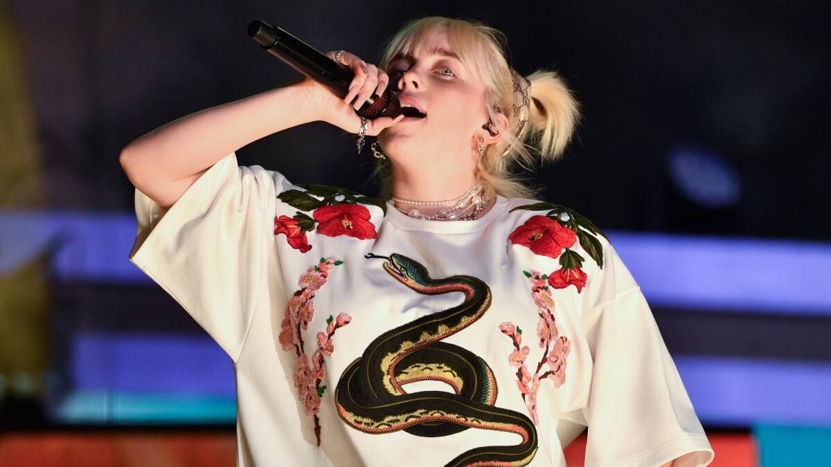 Billie Eilish increpó a los guardias de su recital en medio de una canción: «¿Por qué no están prestando atención?»