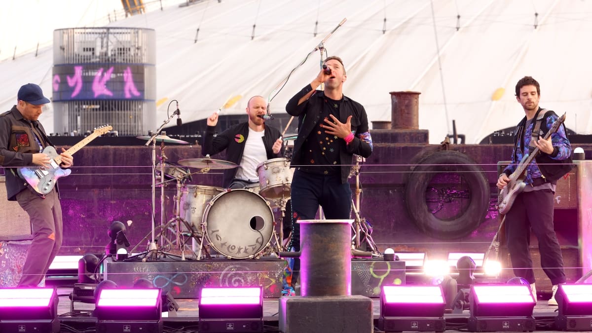 ¡Lleno de colores! En redes reaccionaron fascinados por el espectáculo de Coldplay