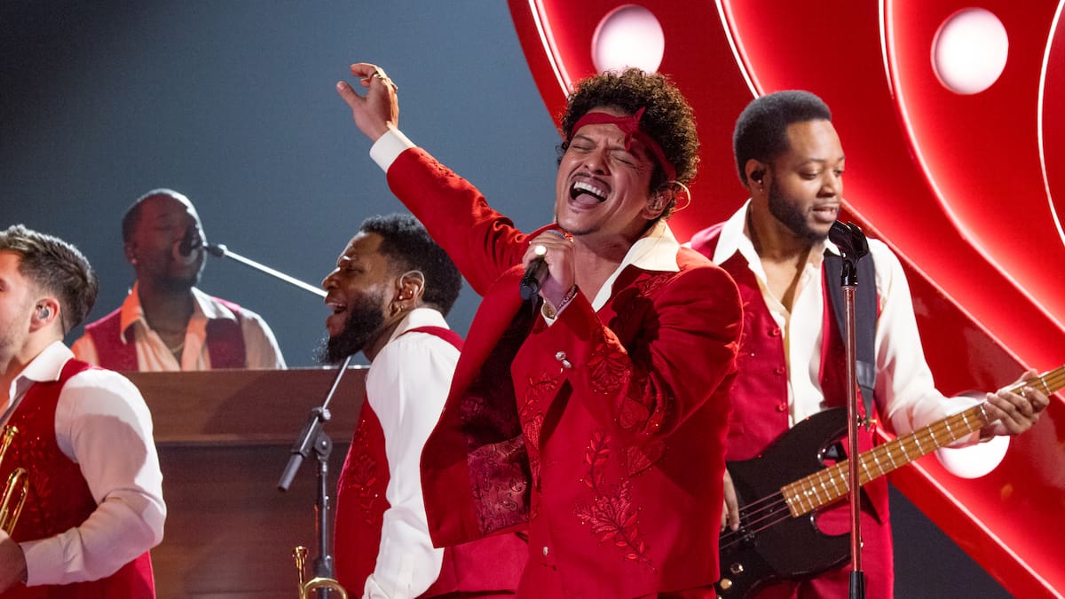 Después de más de una década: Bruno Mars consigue su segundo n° 1 en el Billboard 200