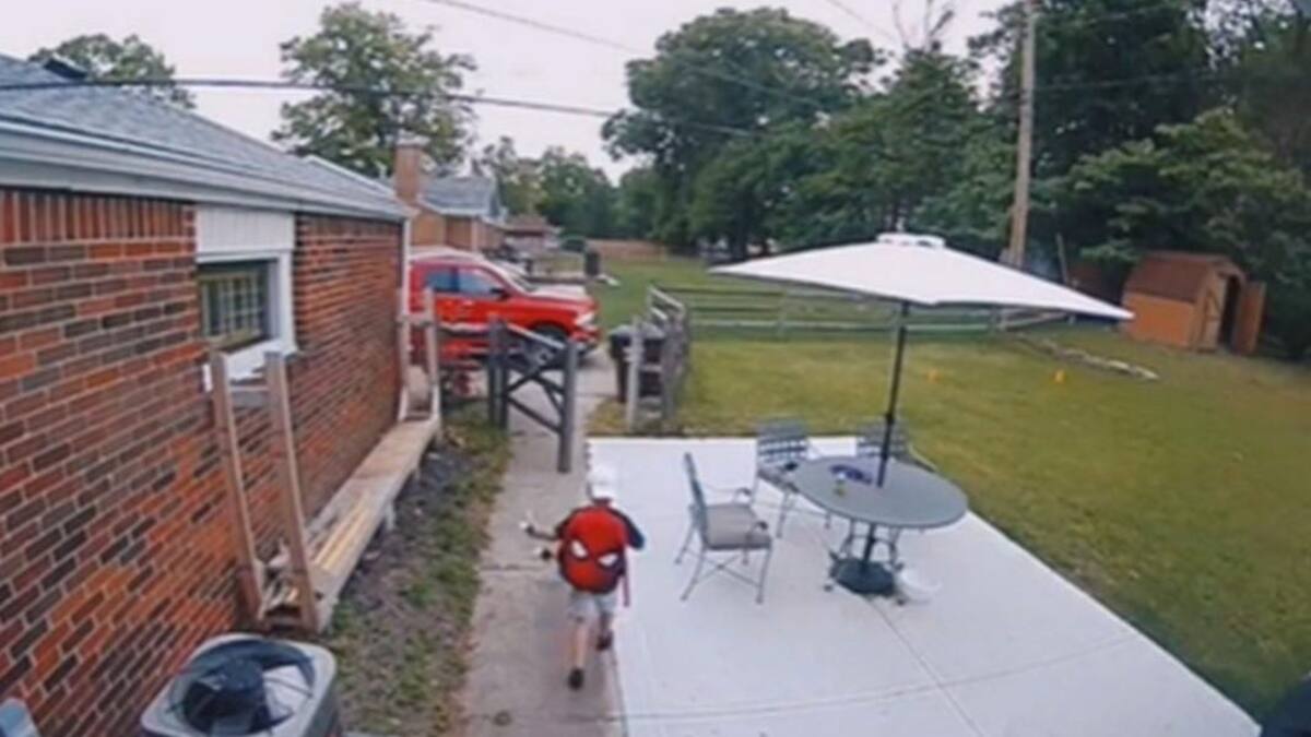 Un niño británico escapó de su casa porque… ¡le obligaron apagar su PlayStation!