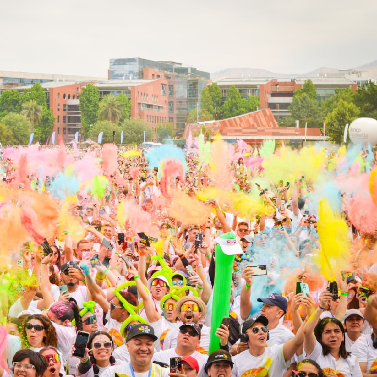 The Color Run 2026: la fiesta de colores regresa a Santiago con espuma, música y sorpresas