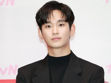 Kim Soo-Hyun ofrece una conferencia de prensa, en donde no responderá preguntas