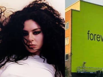 Charli XCX cambia la portada de "Brat" para celebrar el primer aniversario del disco