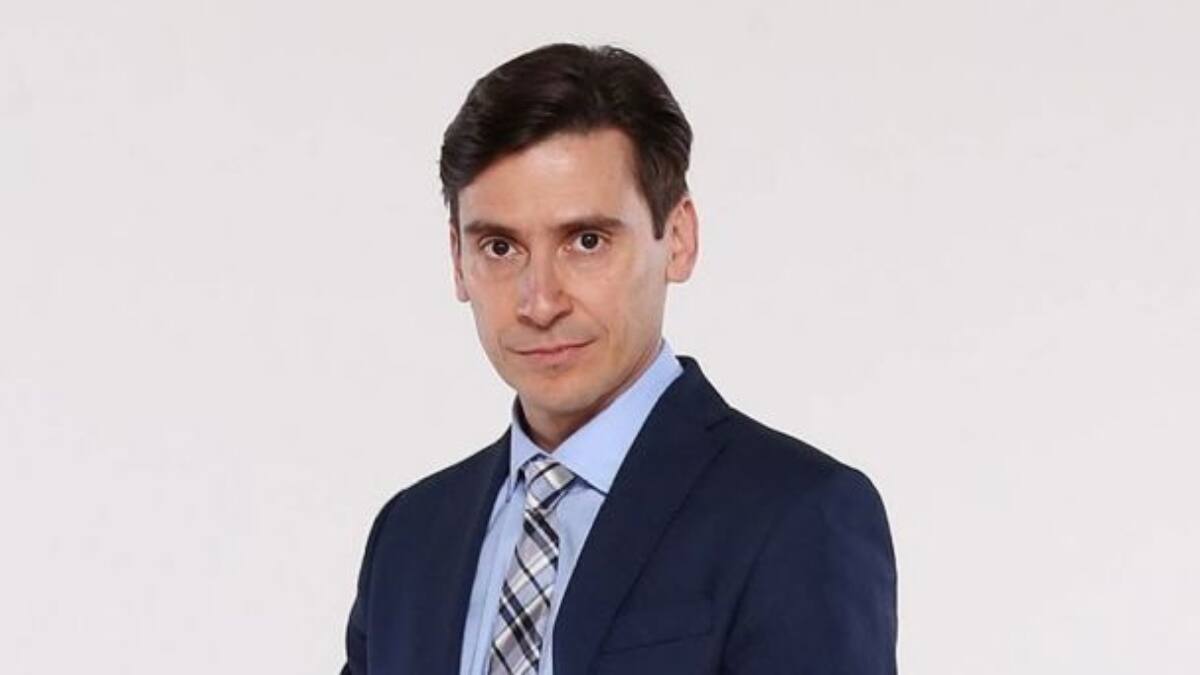 Actor Álvaro Espinoza es detenido por celebración que superaba el aforo máximo