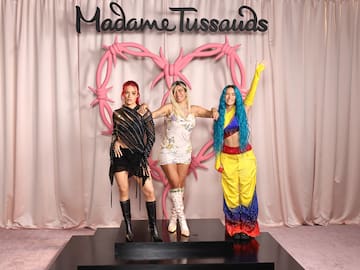 Karol G le da la bienvenida a dos nuevas figuras de cera en su honor