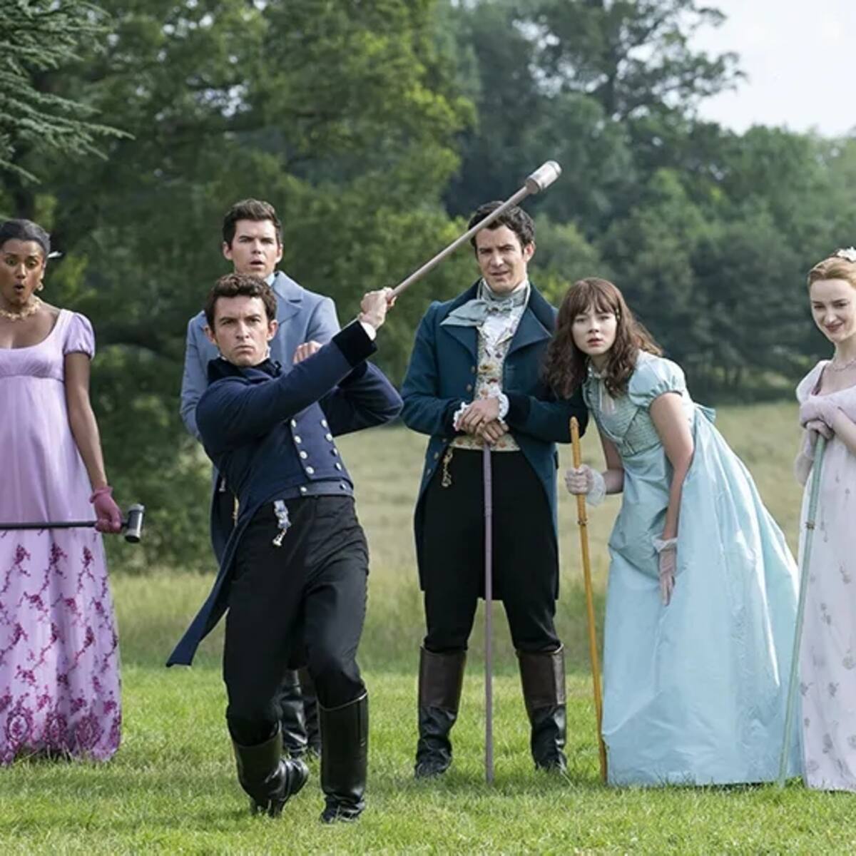 Es una de las grandes estrellas de los "Bridgerton" y ahora apostará por conquistar con su faceta musical