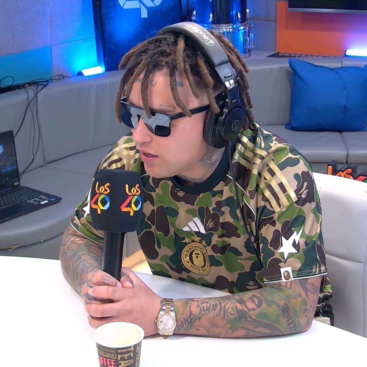 "Tengo 173 canciones guardadas, estoy esperando salir de un contrato que me tiene amarrado hace 5 años"
