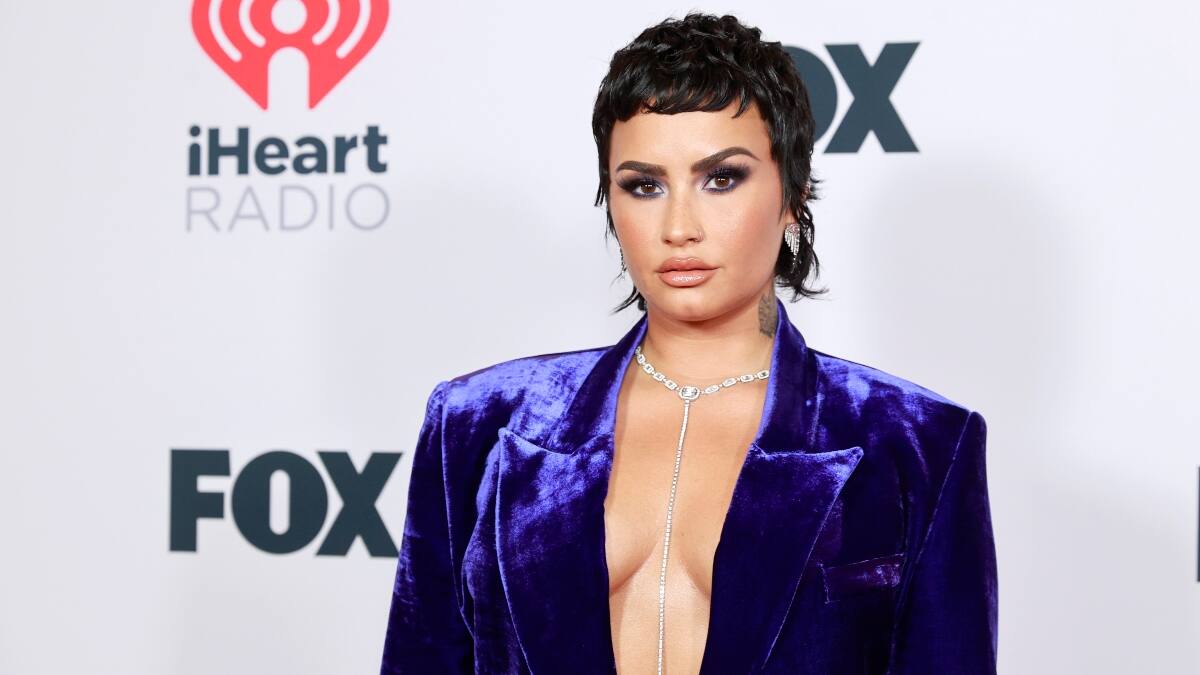 ¡Wow! Demi Lovato celebra la grabación de su primera escena sexual para una serie