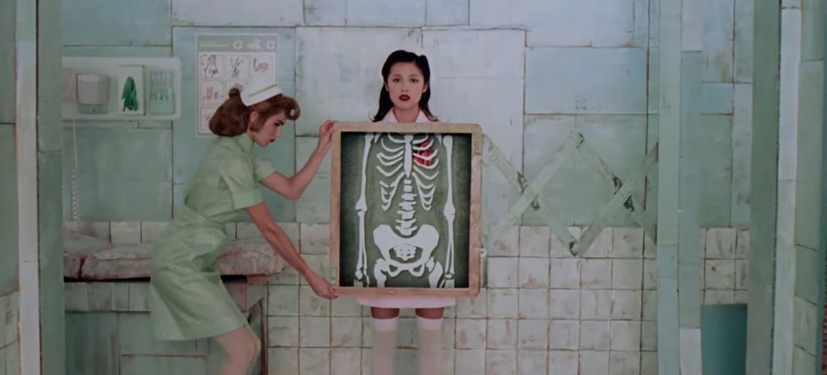 CL - Olivia Rodrigo en "The Cure"