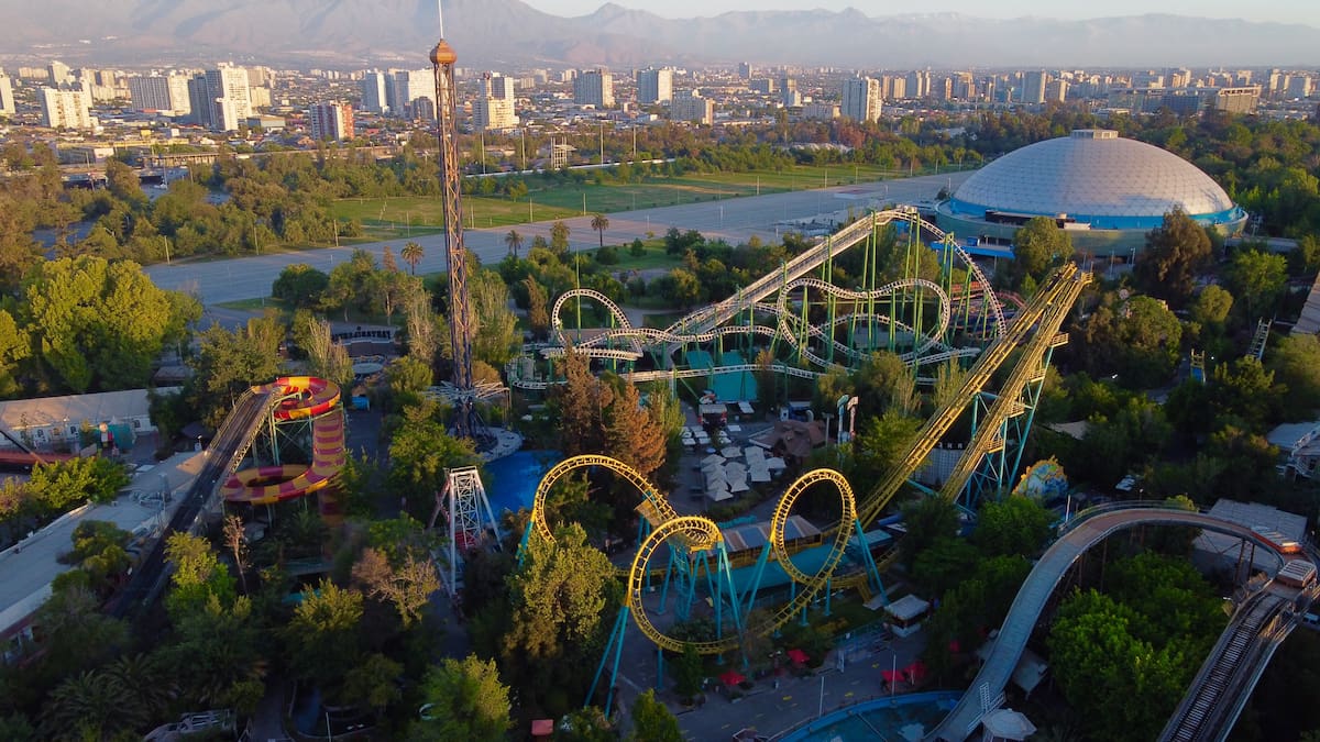 Parque acuático y clásicos renovados: Estas son las 65 atracciones que llegarán al nuevo Fantasilandia en San Bernardo