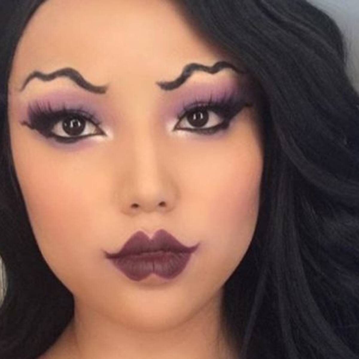 La nueva tendencia en cejas se llama “Squiggles Brows”
