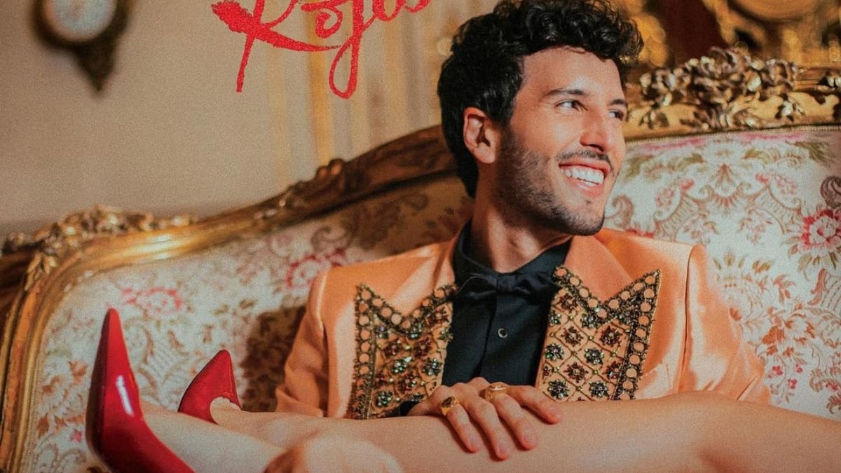Sebastián Yatra estrenó su nuevo videoclip “Tacones Rojos”