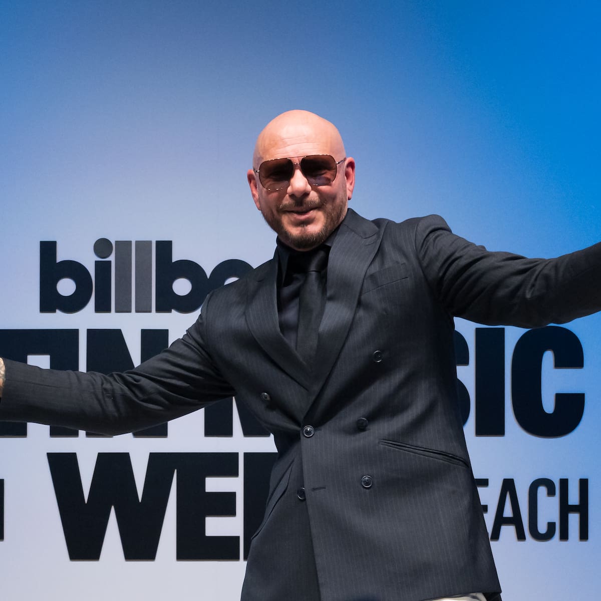 ¡Mr. Worldwide vuelve a Chile! Pitbull confirma conciertos en Latinoamérica para 2027