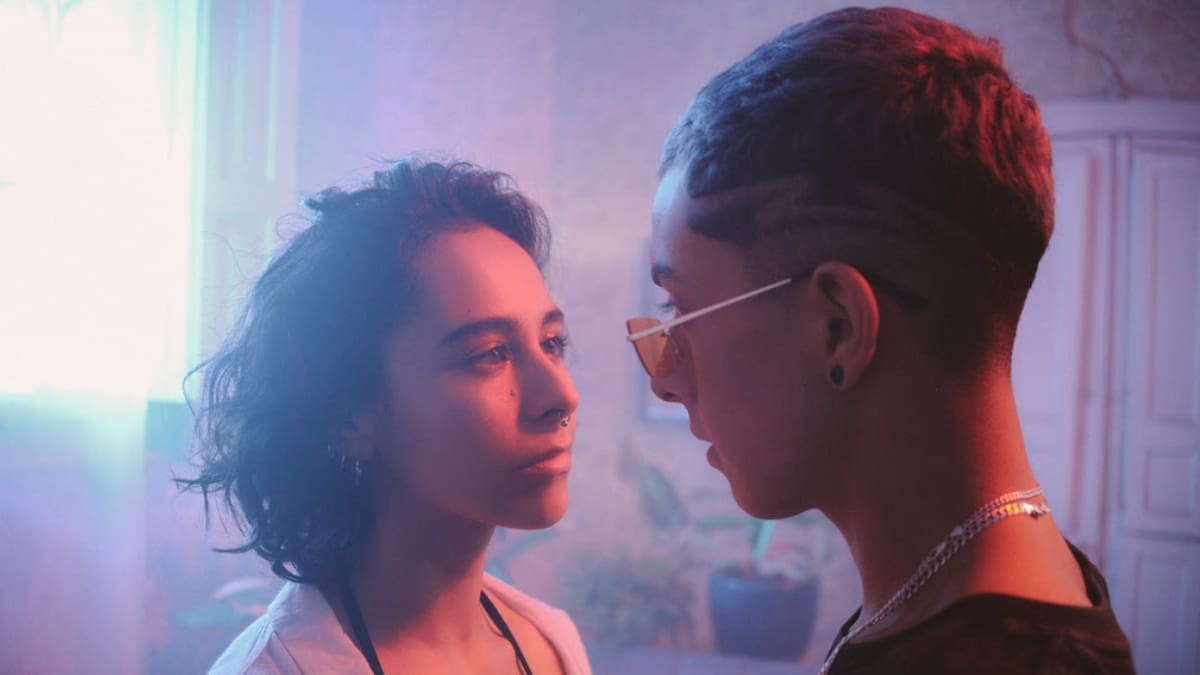 Metalingüística sube el ritmo del día con su nuevo tema «5UB3»