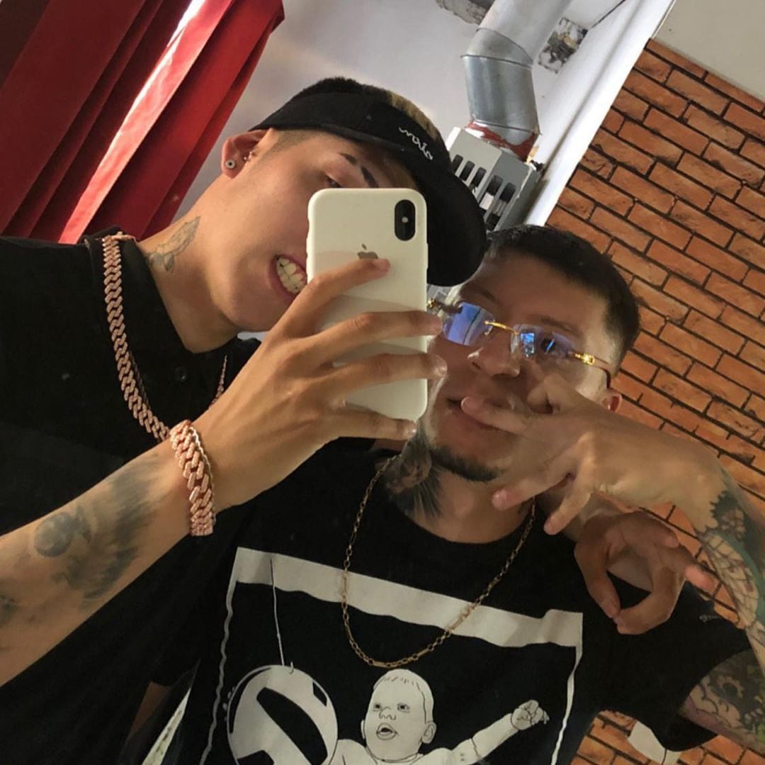 Pailita junto a Galee Galee (Instagram @pailita.k7k</a>)