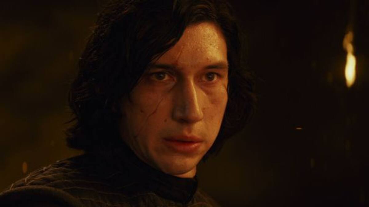 Explican por qué Kylo Ren usaba esos pantalones “extra largos” en “Star Wars: The Last Jedi”
