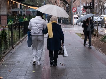 Ante la llegada del sistema frontal: qué debe incluir un kit de emergencia, según SENAPRED