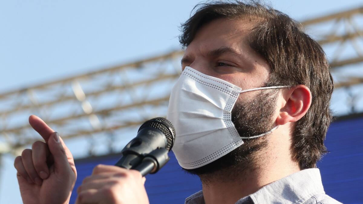 Hermano de Gabriel Boric le envió emotiva carta: “Siempre nos dijeron que no, que no lo lograría”