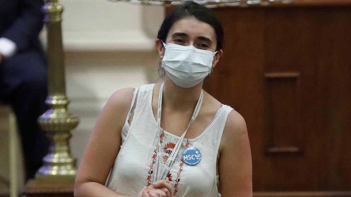 María Elisa Quinteros se convierte en la nueva presidenta de la Convención Constitucional