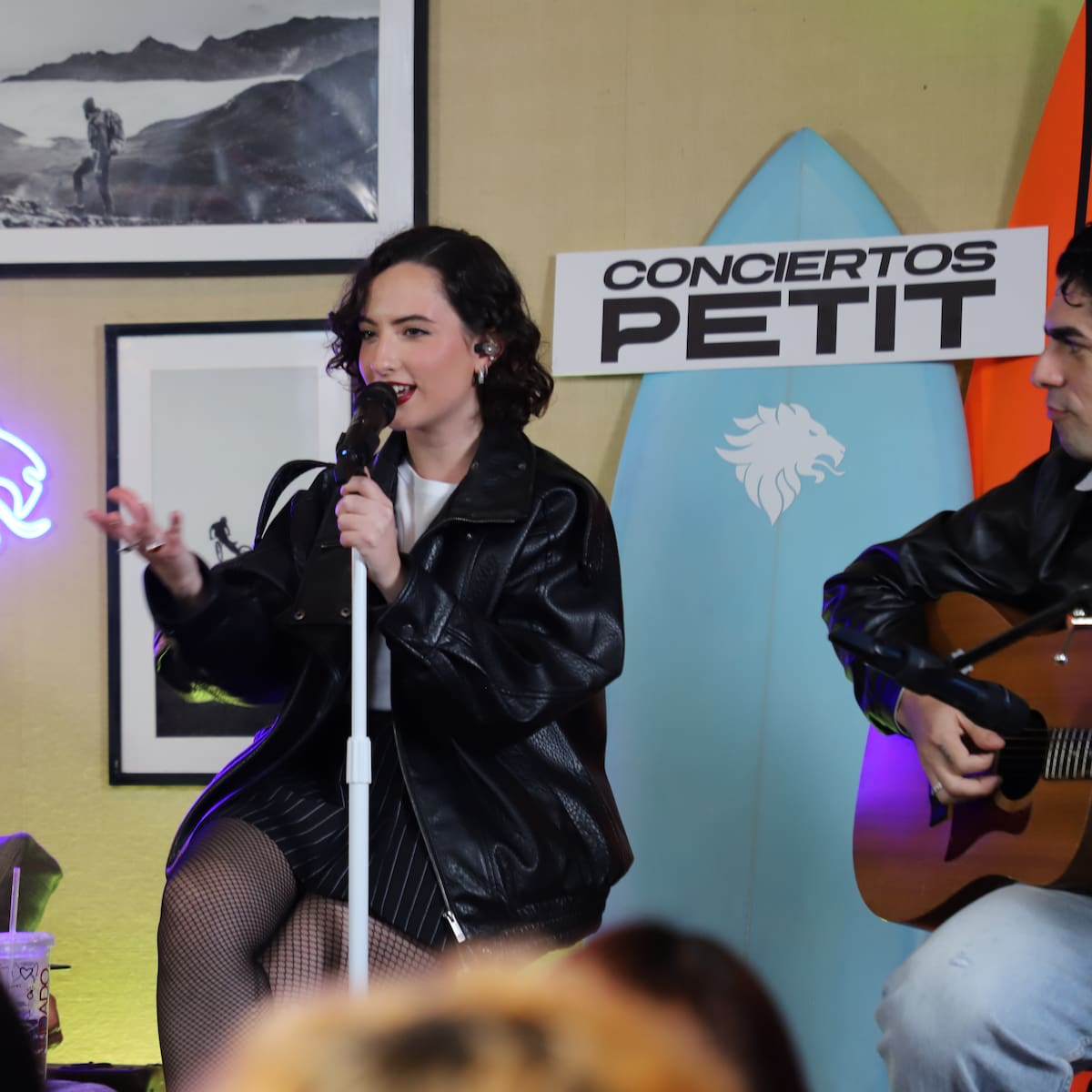 Shirel convierte Conciertos Petit en un viaje entre quiebres, recuerdos y nuevas oportunidades