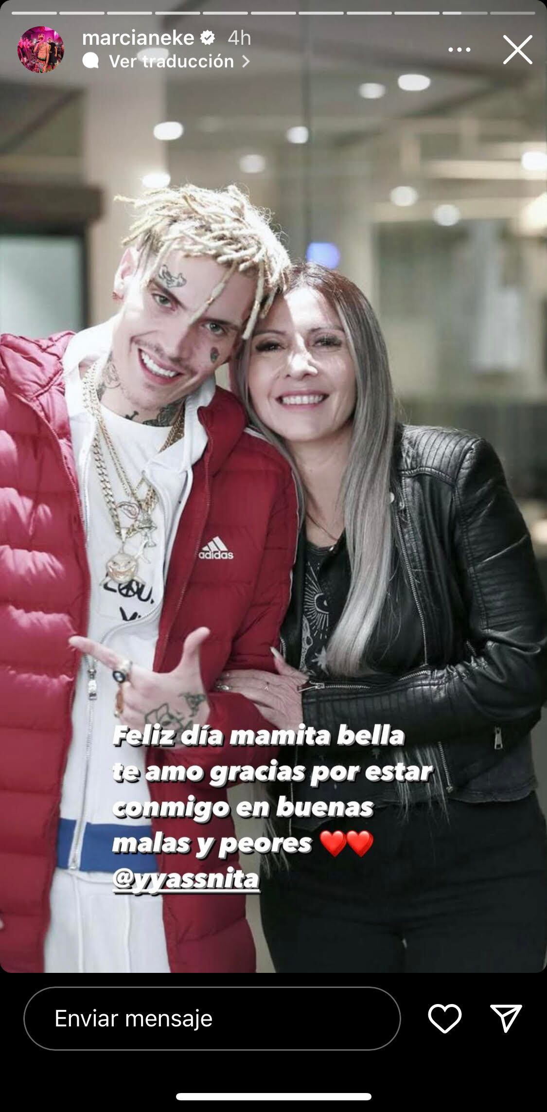 Instagram @marcianeke</a>