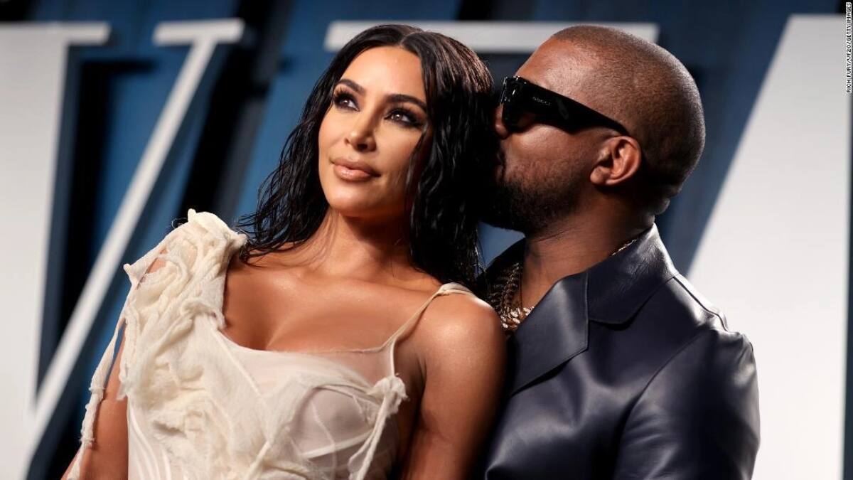 Kanye West confiesa que le fue infiel a Kim Kardashian