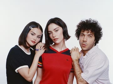 Selena Gomez y Gracie Abrams le cantan al amor imposible en “Call Me When You Break Up”