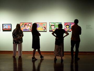 “Te Amo. Mon Laferte Visual” regresa a Valpo a Mil 2025: Los detalles de la llamativa exposición de la artista nacional