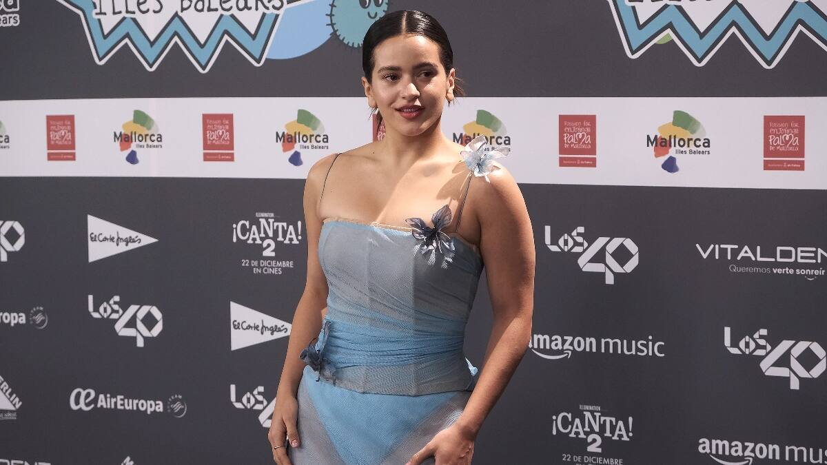 Rosalía lee la letra de su nueva canción “Hentai” como un poema