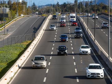 ¿Vas a salir de Santiago por el 18? Revisa dónde y cuándo habrá peaje a luca